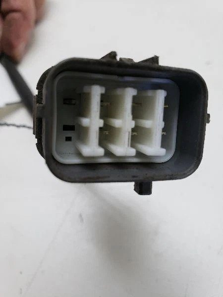 Sensor de oxígeno Honda Accord LZA08-H6 2005 Foto 3 de 4