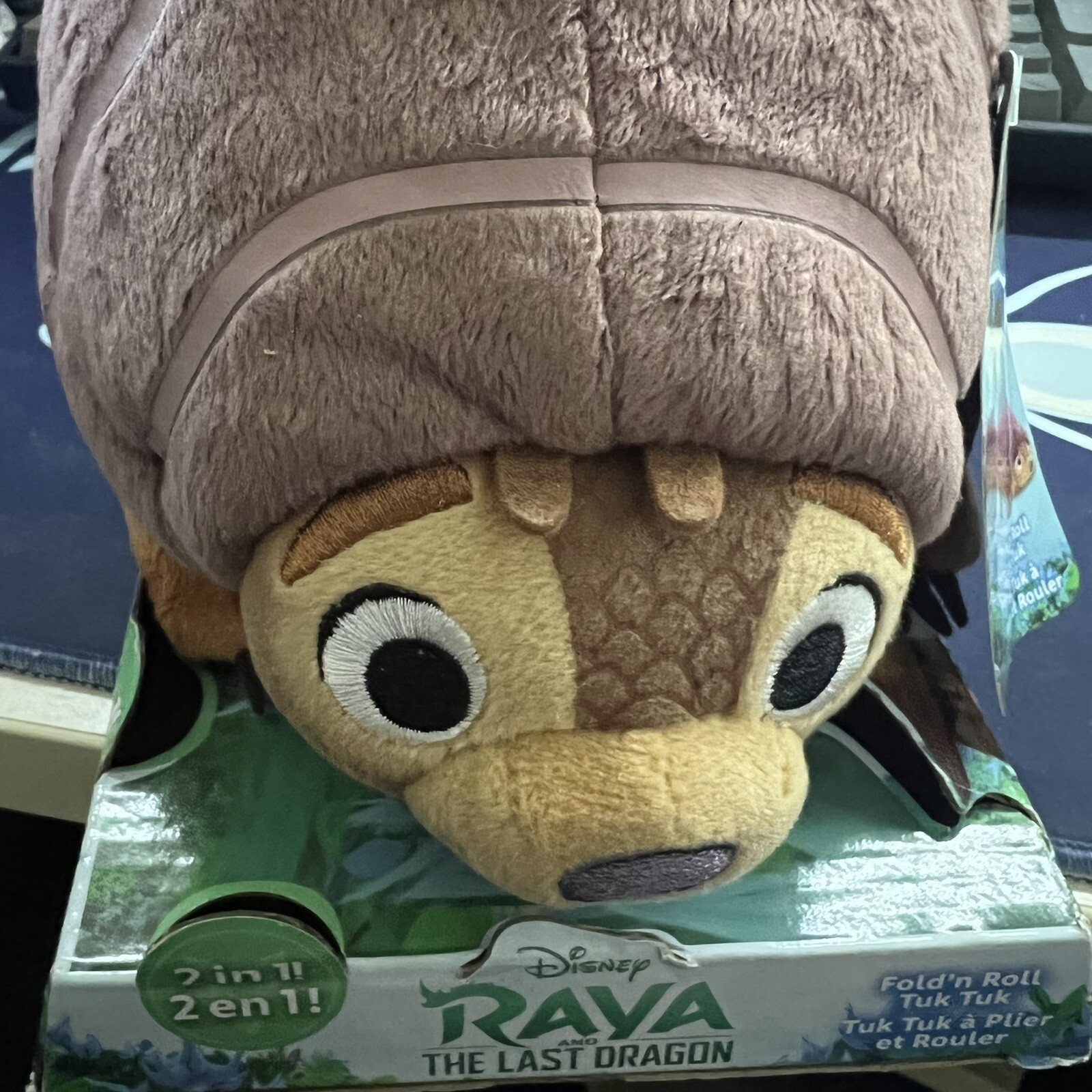 fold and roll tuk tuk