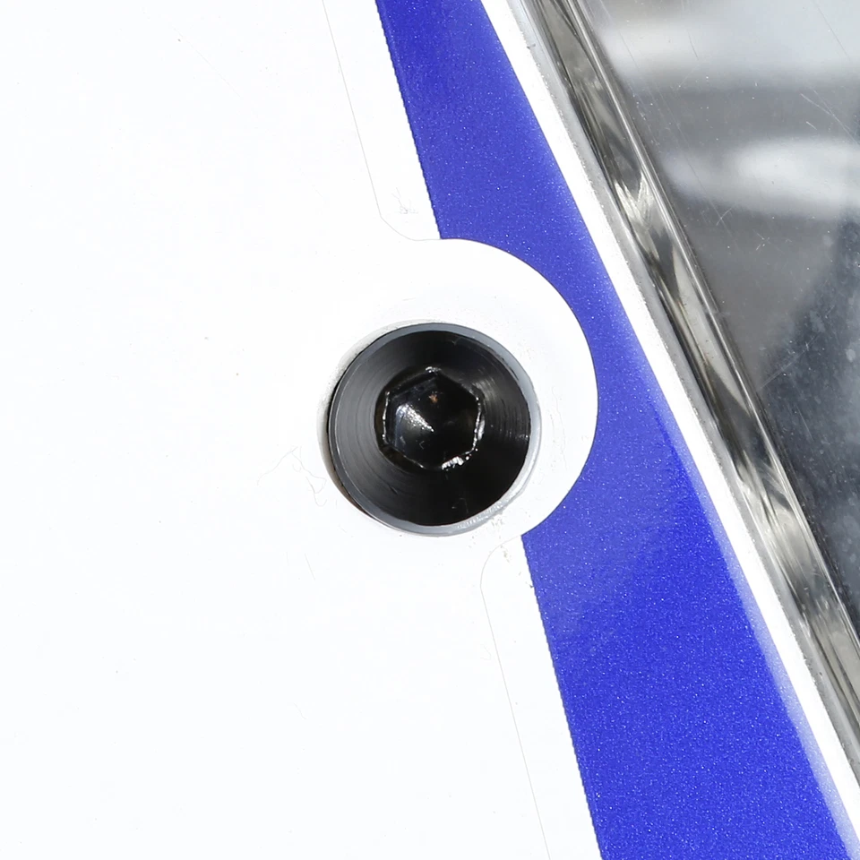 8X Kits de tornillos universales para parabrisas M5 5 mm pernos goma pozo tuercas arandelas negro Foto 4 de 4