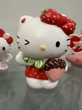 BLUE SKY CLAYWORKS SANRIO HELLO KITTY WINK I STRAWBERRY DRESS&HAIR BOWTIE (NEW)