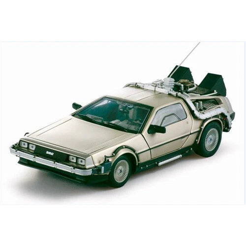 Altri modellini statici di veicoli, scala 1:18, sul ritorno al futuro