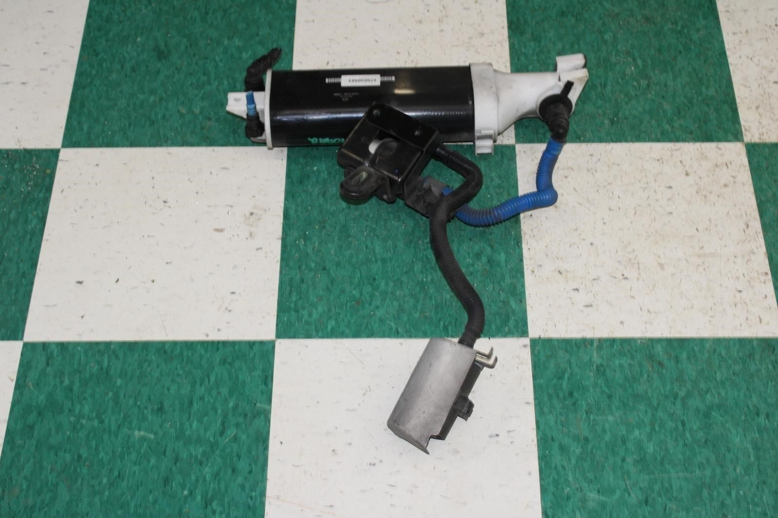 14-17 Ghibli Gas Gasoline Fuel Evaporation Evap Charcoal Canister OEM Assembly