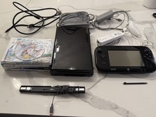 Nintendo Wii U 32GB Console Bundle w/ Wii Remote Nunchuck+ Games & More -TESTED