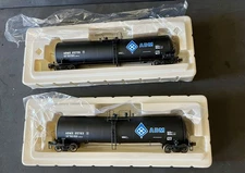 HO Walthers 932-27266 ADM UTLX 23,000 Gal Funnel Flow Tank Car 2-Pack Black #257