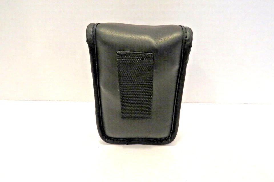 BELL & HOWELL ULTRA COMPACT CAMERA 35mm Focus Free with Case BELL + HOWELL - Image 4 of 4