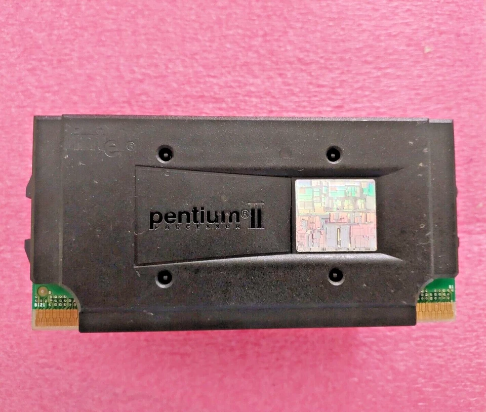 1pcs Pentium II 350MHZ Bus Rate: 100 Mhz. Cover L2. 512 Ko - Image 2 of 4