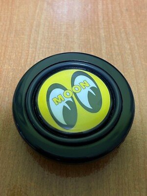 Mooneyes Yellow JDM Horn Button for SPARCO OMP NARDI steering