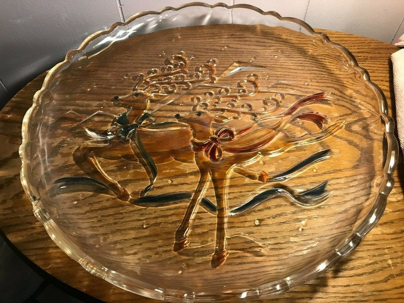  Crystal 14" Serving/ Hostess Platter, Christmas raindeer beautiful pattern 0299