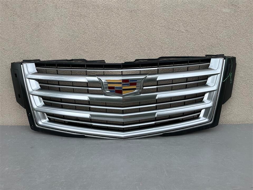 2015-2020 15 16 17 18 19 20 Cadillac Escalade Grille OEM 23329114