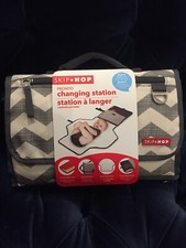NWT Skip Hop PRONTO CHANGING STATION CHEVRON Baby Travel Changing Mat