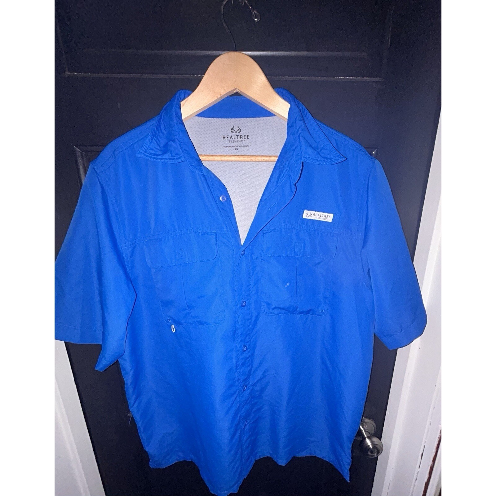 Realtree Men’s Large Blue Short Sleeve Button Front Fishing Guide Shirt