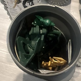 RARE Bionicle  Piraka Set of 5 : 8900, 8902, 8903, 8904, & 8905 - NEVER USED