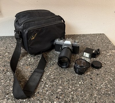 Yashica FX-2 35mm SLR Film Camera Yashica 50mm F1.9 lens & vivitar 70-150mm +Bag