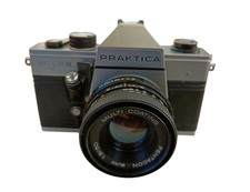 Vintage Praktica MTL 5B Kamera mit Pentacon 1.8/50 Objektiv analog