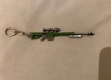 Fortnite Keyring/Keychain Metal Pick Axe/Gun Toy- Officially Licensed Green