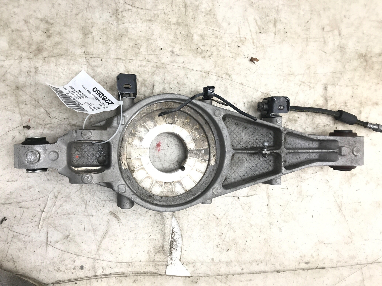 2017 - 2022 MASERATI LEVANTE OEM RIGHT REAR LOWER SPRING SEAT CONTROL ARM *25K*