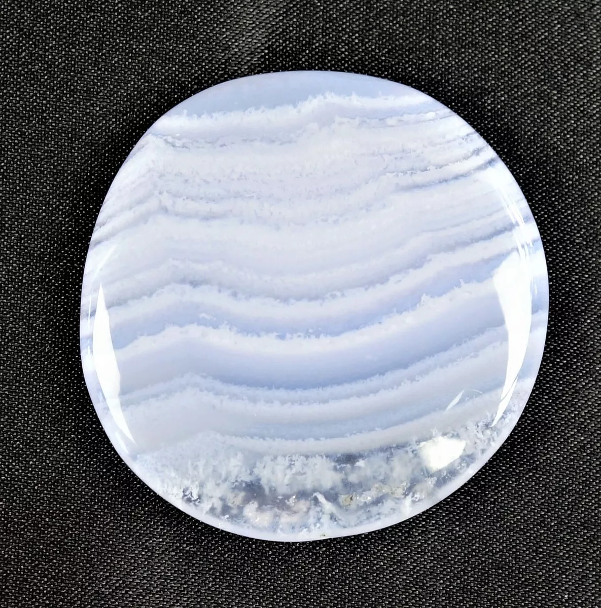 Blue lace agate on sale throat chakra