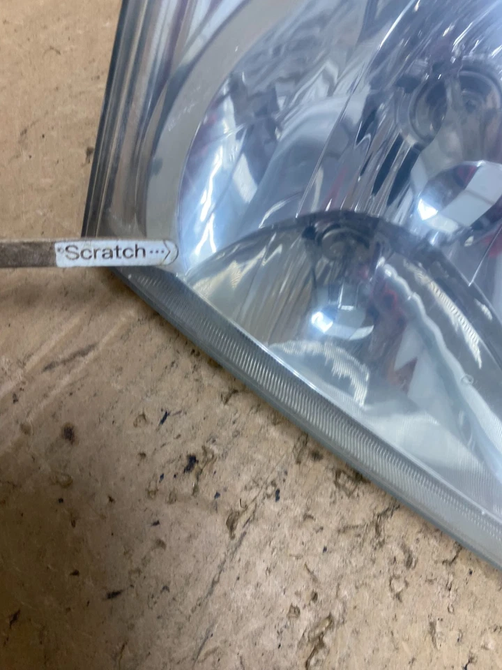 Faro lateral derecho pasajero Toyota Sienna 2001 a 2003 OEM Q7867 DW Foto 4 de 4