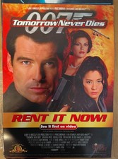 Tomorrow Never Dies  Pierce Brosnan Teri Hatcher Movie Poster A2 59x42cm