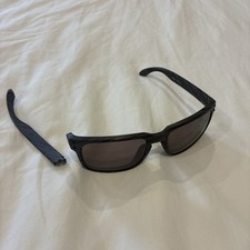 Oakley Holbrook Woodgrain  (broken arm)