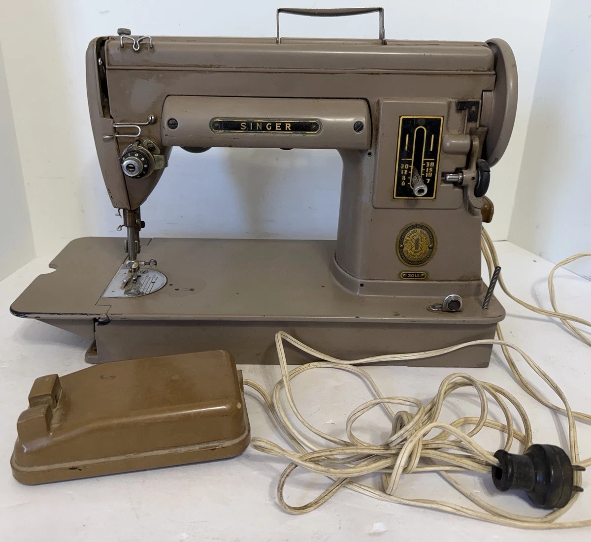 Las mejores ofertas en Máquinas de coser de colección SINGER 301