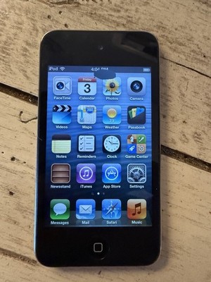 Apple iPod touch 4th Generation BLACK 8GB BLOTCH ON LCD