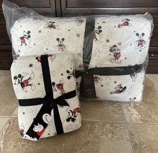 RARE Pottery Barn MICKEY MOUSE HOLIDAY KING COMFORTER 2 SHAMS CHRISTMAS