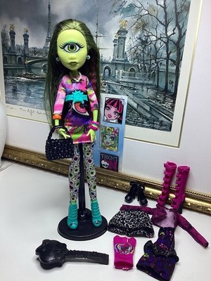 Monster High I Love Fashion Iris Clops