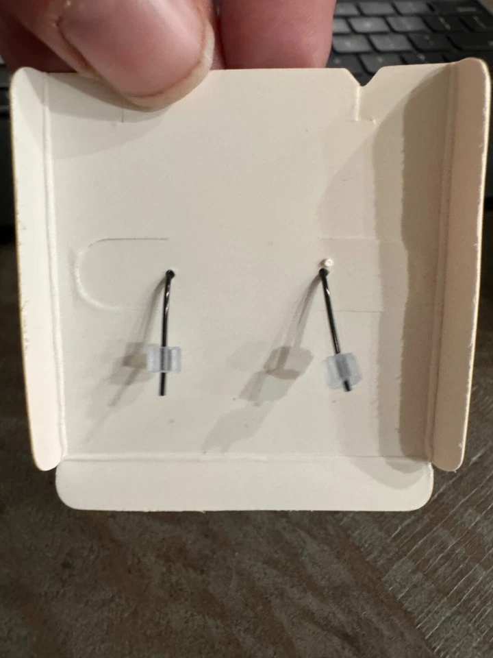 Origami Owl ER2128 Cristal Negro Pata de Perro Pendientes Colgantes Anzuelo Espalda  Foto 3 de 4