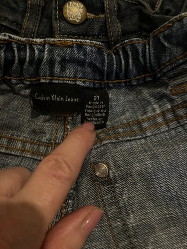 2Pairs Of Boys Jeans LEVI’S And CALVIN KLEIN 2T - Picture 7 of 9