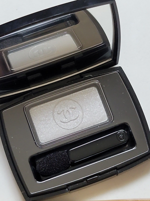 Chanel 70 PLATINE Ombre Essentielle Soft Touch Eyeshadow (0.07 oz