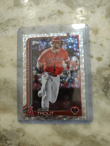2025 Topps Series 1 Mike Trout Silver Crackle Foilboard #200 Angels