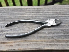 BELL SYSTEM Utica 242-6 Diagonal Cutting Pliers W/ Wire Stripping Hole USA