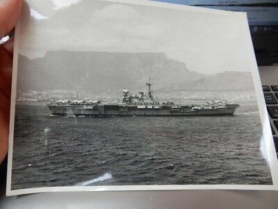 HMS VICTORIOUS ?  Kapstadt Blackburn Buccaneers 20 x 16 cm orig Foto 