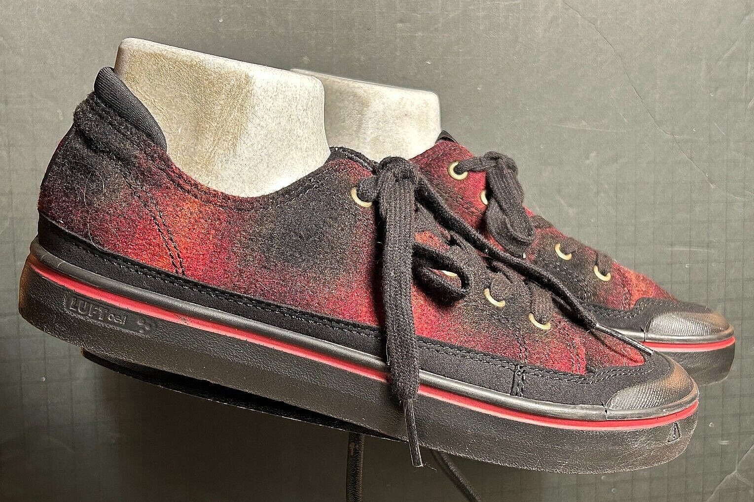 Sneaker casual da donna KEEN classiche in lana a quadri di bufalo taglia 39 8 5 come nuove!