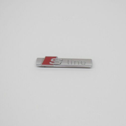 Audi Quattro logo embleem voor in de grill, rood of zwart