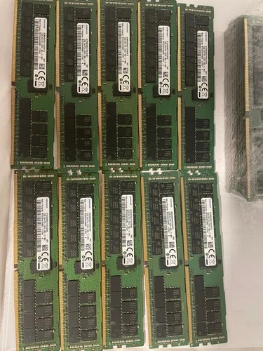 SAMSUNG 32GB PC4-2666V REGISTERED ECC 2RX4 MEMORY RDIMM M393A4K40BB2-CTD6Y