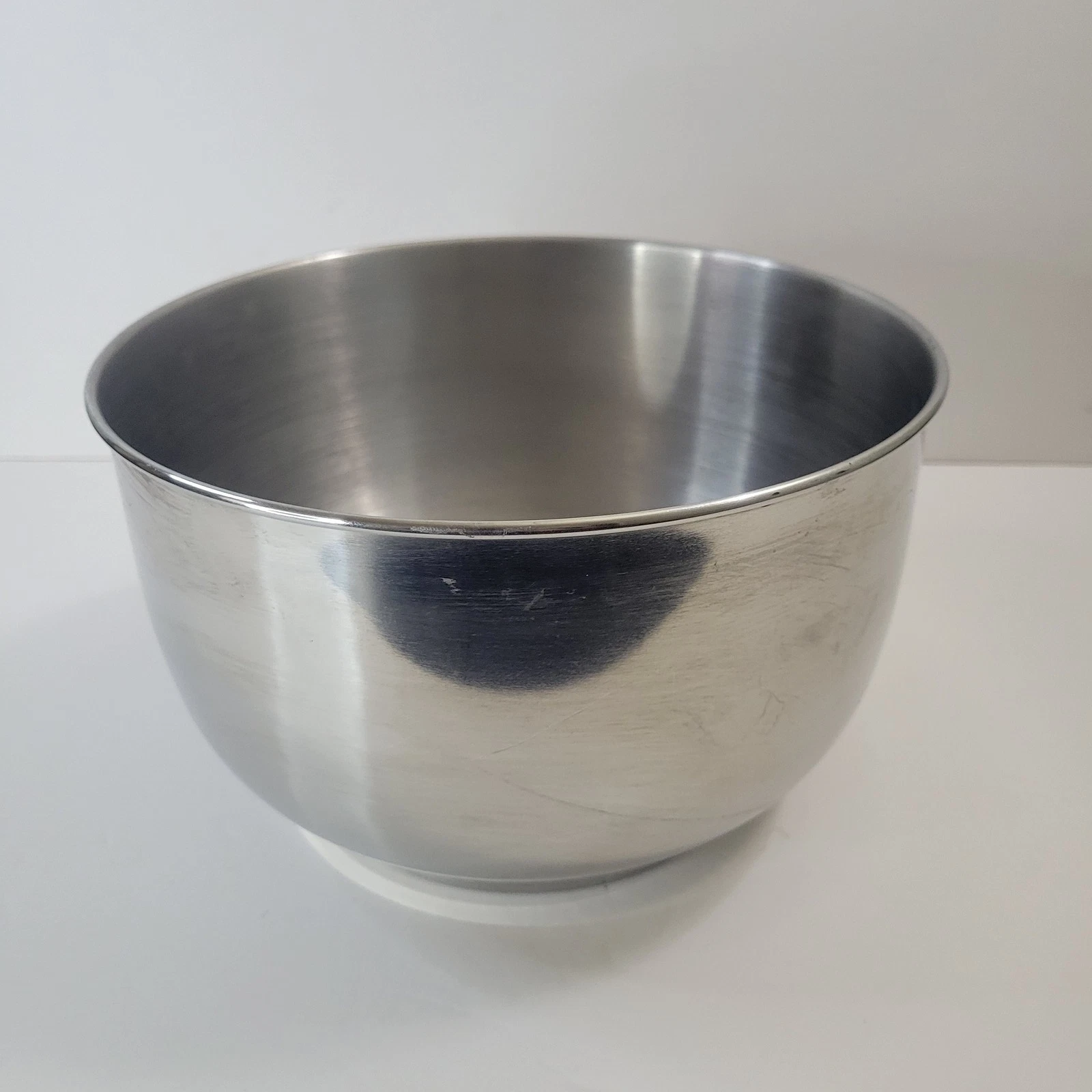 Sunbeam Mixmaster Heritage Series 2364 9" Stainless Steel Large Mixing Bowl