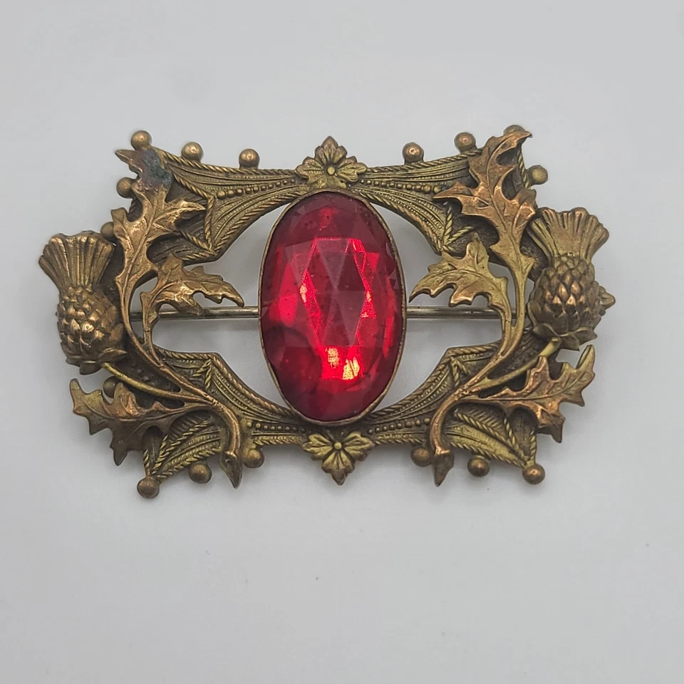 Vintage Sash Pin Brooch Art Nouveau Red Pineapples Gold Tone - Image 2 of 4