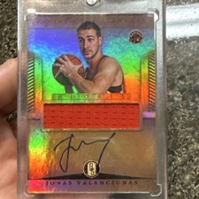2012-13 Panini Gold Standard Jonas Valanciunas #266 RC Auto Patch Raptors