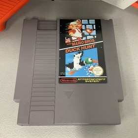 Nintendo NES Zapper Light Gun + Mario Bros Duck Hunt Game Blaster