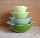 Vintage 1960s Pyrex 4 Piece Avocado Cinderella Bowl Set