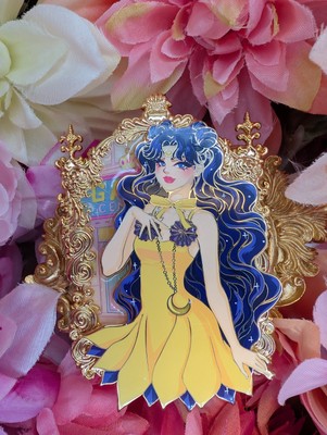 Sailor Moon Cat Human Luna Style Arcade Pin