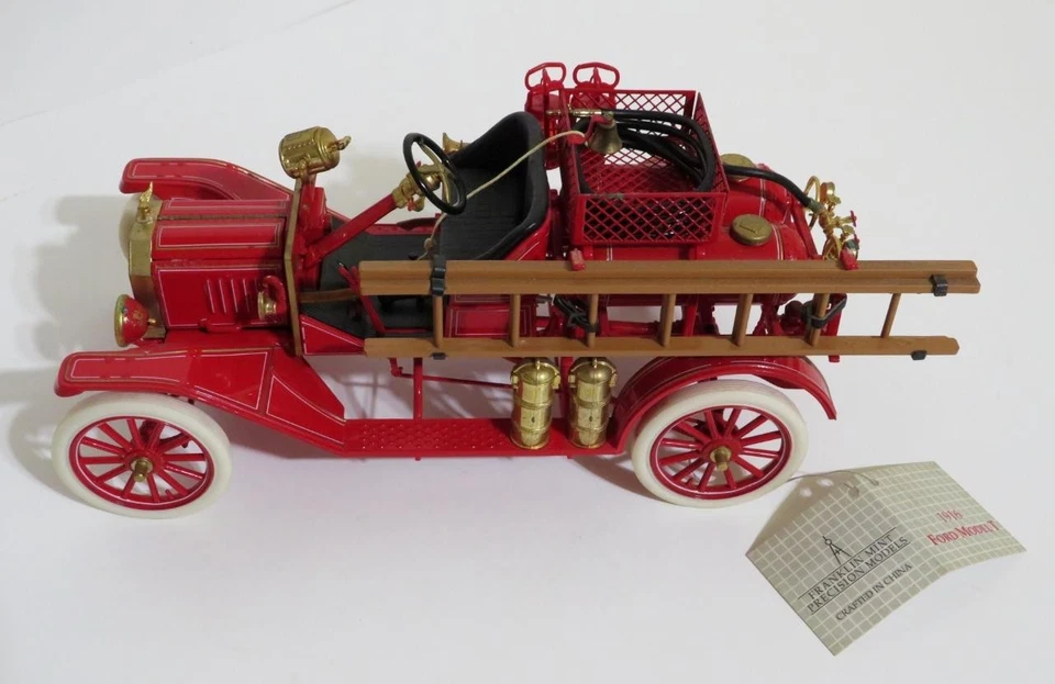 NICE Franklin Mint 1916 Ford Model T Fire Truck Diecast Car Original Scale 1:16 - Image 2 of 4