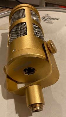 Sontronics Podcast Pro Dynamisches Podcasting Mikrofon Gold. Portofrei