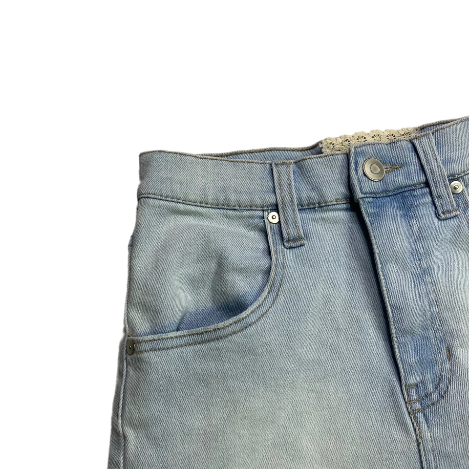 Pantalones Cortos de Jean Altar'd State Para Mujer Talla 25/1 Tiro Alto Elastizados Lavado Ligero Denim Foto 4 de 4