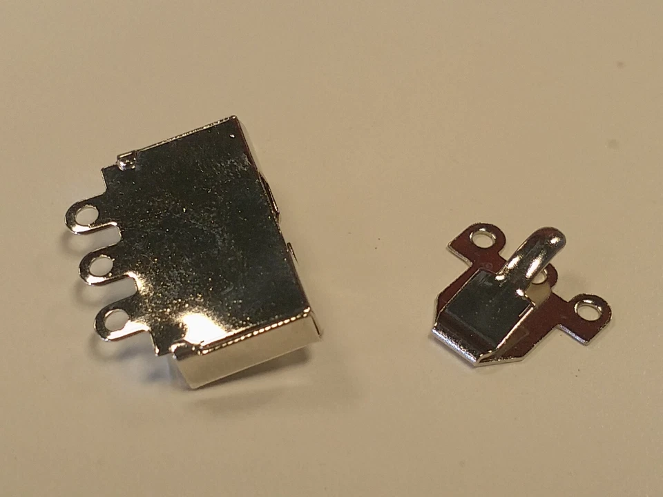 Textured Rhinestone multi strand Box Clasp with 3 rhinestones, Platinum, Brass - Image 3 of 3