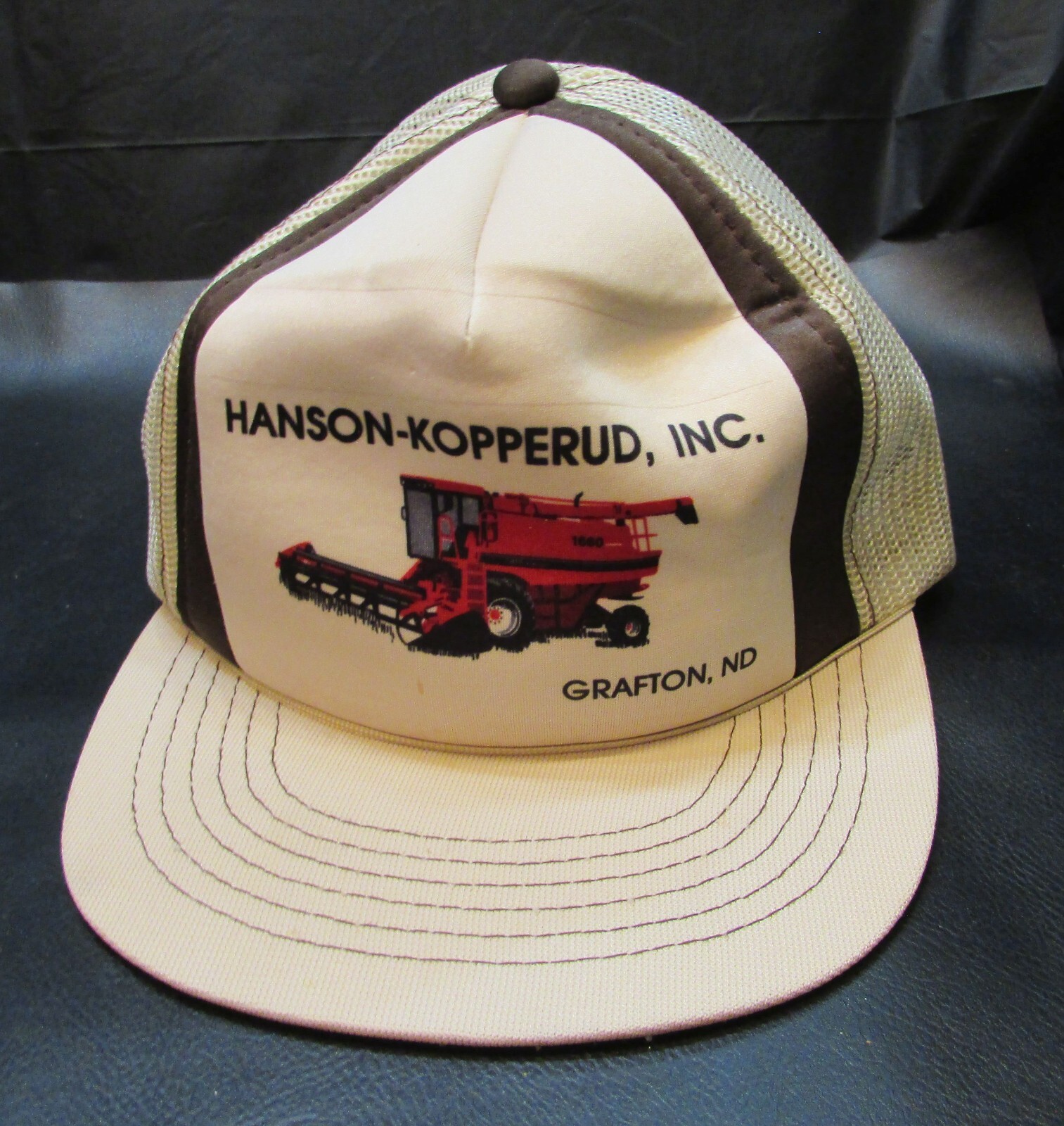 Vintage 1992 International 1660 Combine Hanson Kopperud Graf