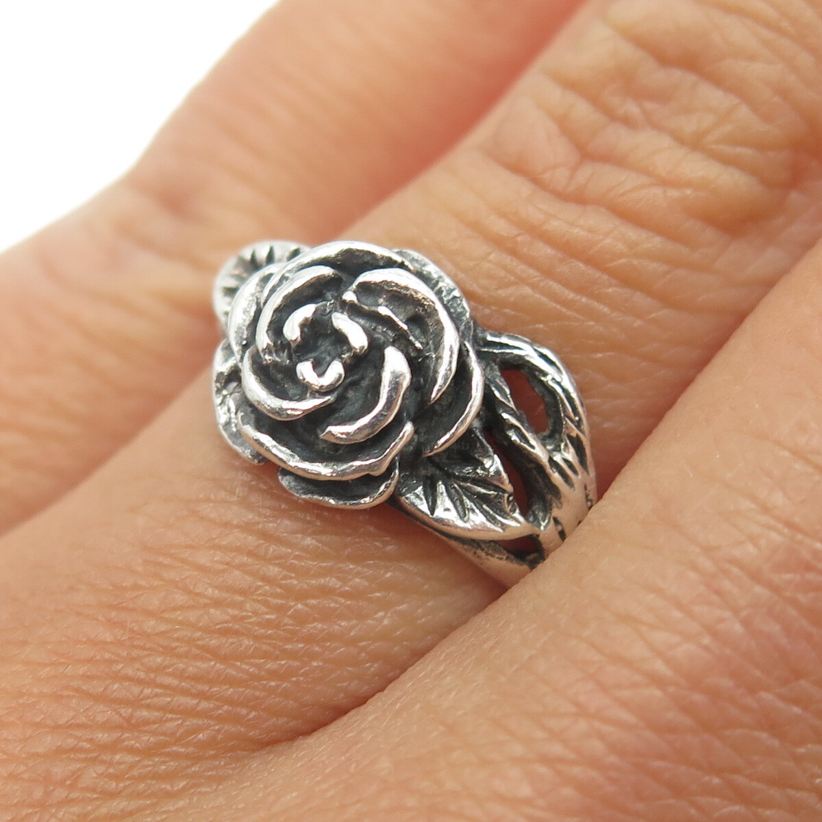 Silver 925 Rose Flower Design ブローチ Silver 925 Rose Flower Design ブローチ Silver 925 Rose Flower