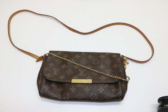 Louis Vuitton: Favorite MM Damier Canvas Crossbody Bag - Brown | eBay